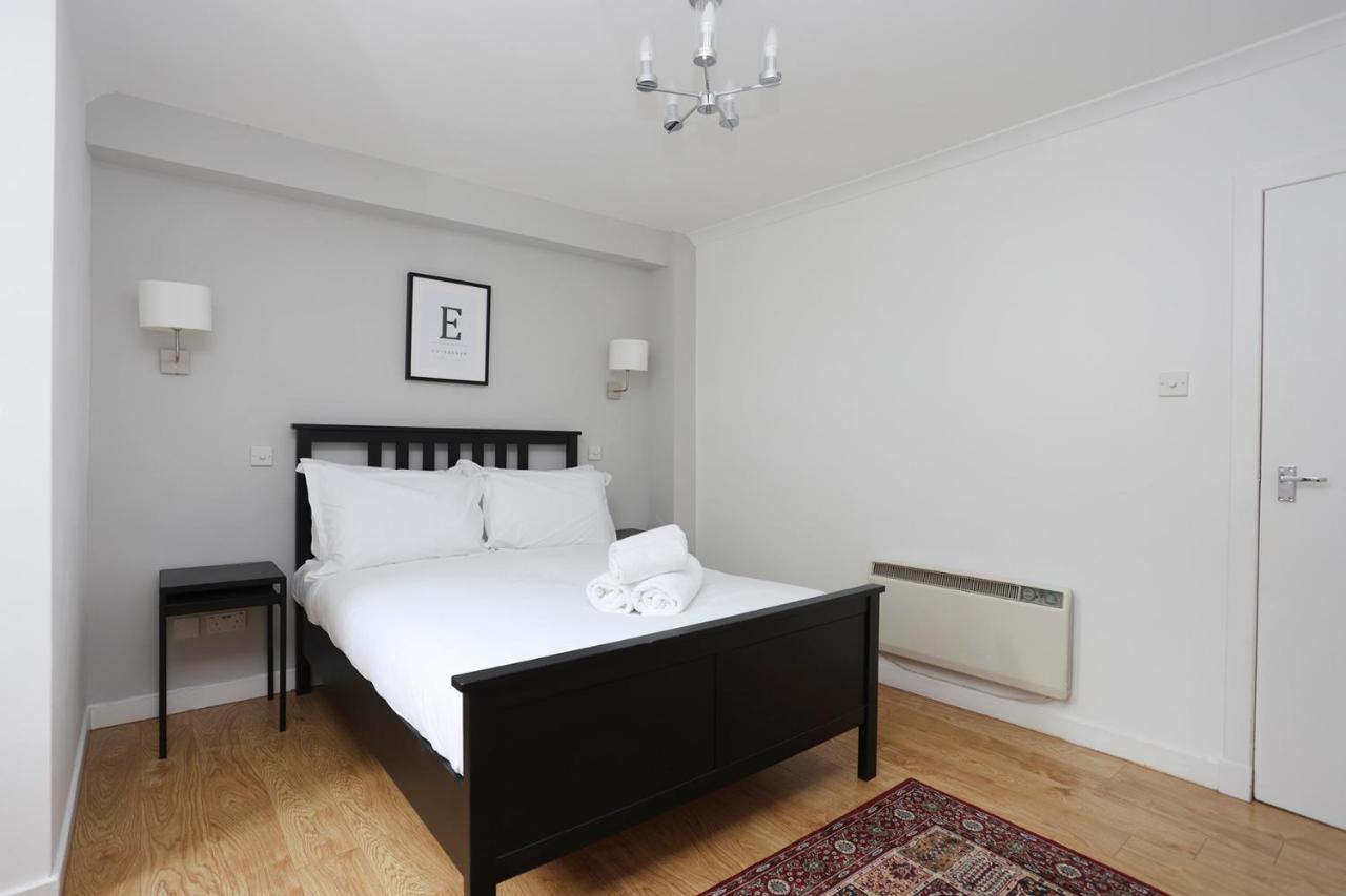 Joivy 1 Bed Flat, Heart Of Grassmarket Edimburgo Exterior foto