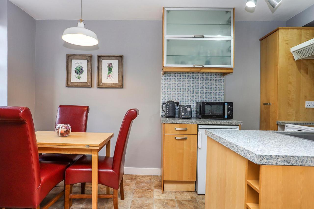 Joivy 1 Bed Flat, Heart Of Grassmarket Edimburgo Exterior foto